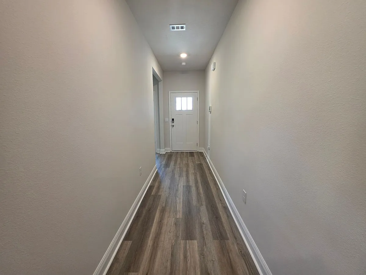 Building Photo - 8057 Fir Tree Dr