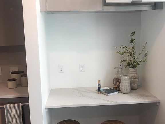 4th image of 4110 E 10th Ave