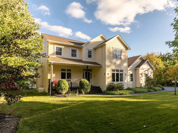 225 Granite Cove Dr, Hubley, NS B3Z 4P2