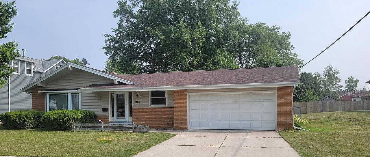 3105 Meadow LANE, Manitowoc, WI 54220 Zillow