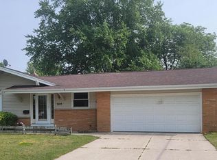 3105 Meadow Ln, Manitowoc, WI 54220