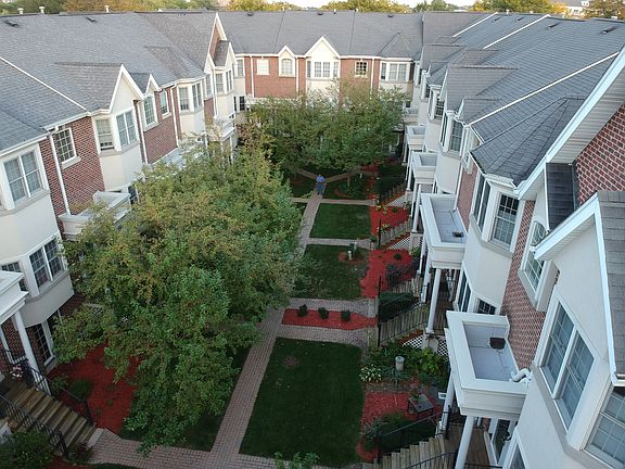 2nd image of 403 W Hillgrove Ave #403