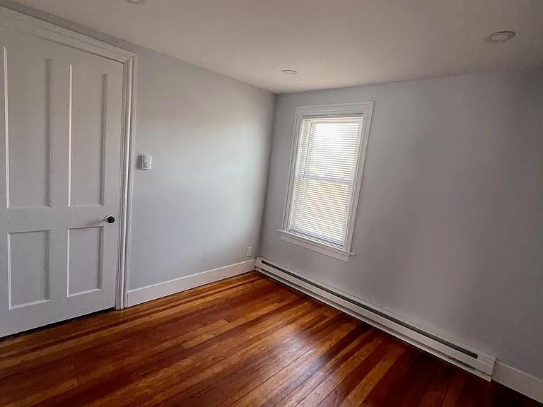 84 Vine St #3 — Photo 3