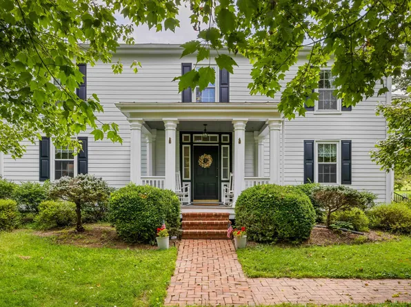 1202 Walker Creek Rd, Middlebrook, VA 24459