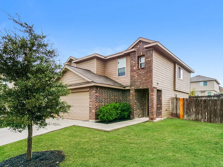 4907 War Horse Dr — Photo 3
