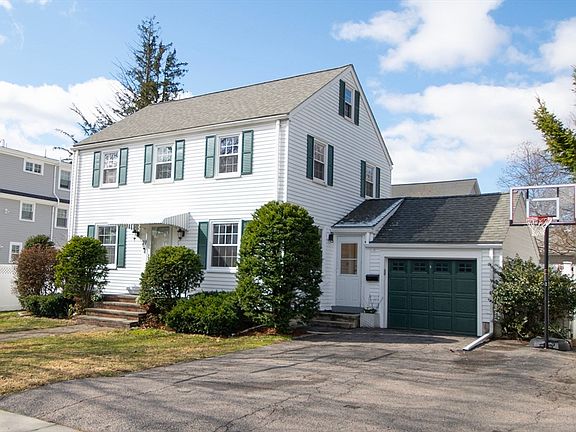 2nd image of 27 Little Pond Rd