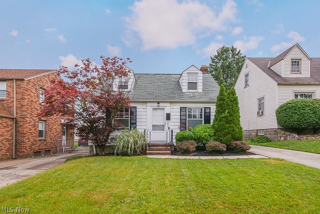 9623 McCracken Blvd, Garfield Heights, OH 44125 Zillow