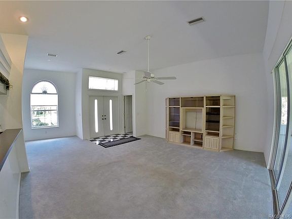 5th image of 645 N Country Club Dr