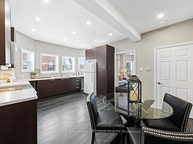 184 Park St N #MAIN FLOOR — Photo 6