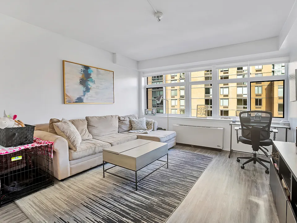 474 48th Ave #3U