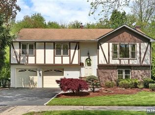 3 Kimberly Way, River Edge, NJ 07661