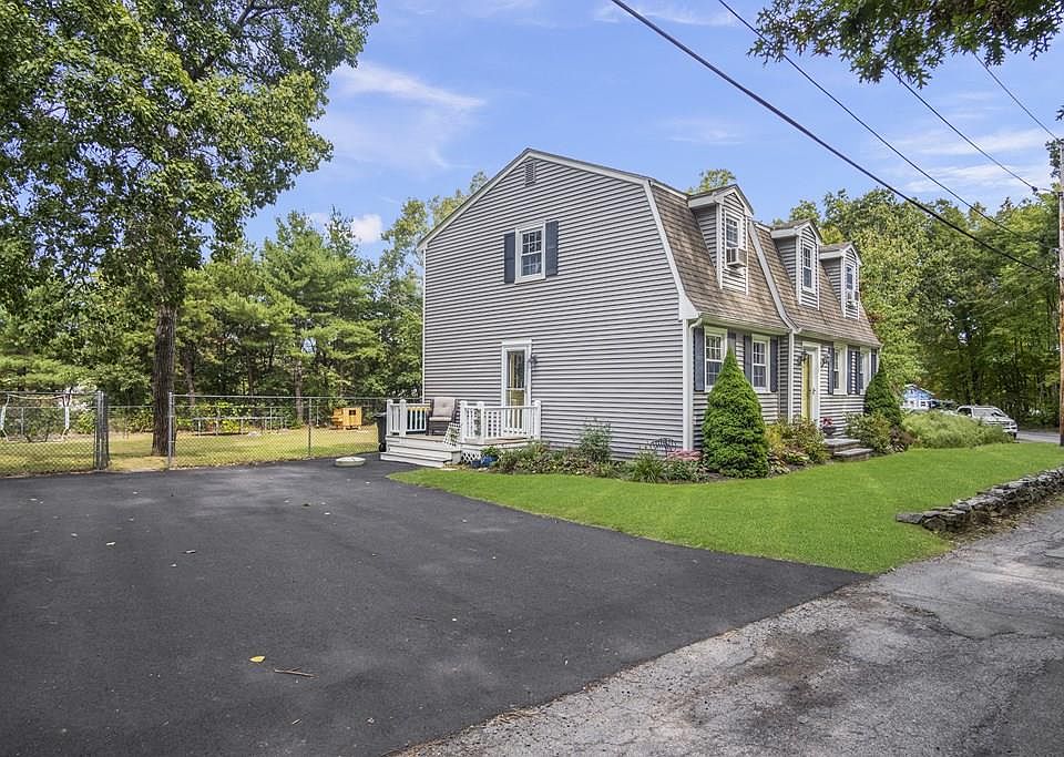17 Oakridge Ave, North Attleboro, MA 02760 Zillow