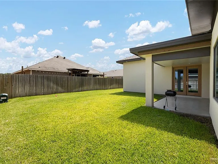 3717 Zenker Ave — Photo 21
