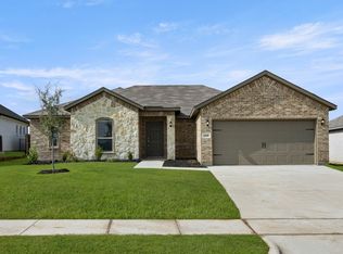 1188 Oak Spring Dr, Burleson, TX 76028