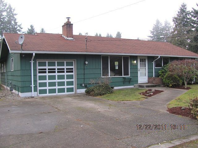 1st image of 13620 10th Ave E