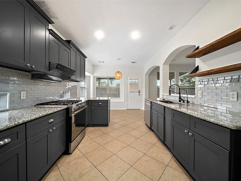 3122 Glen Cullen Ln — Photo 3