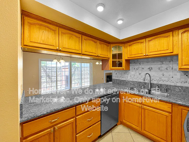5291 Colodny Dr #22 — Photo 8
