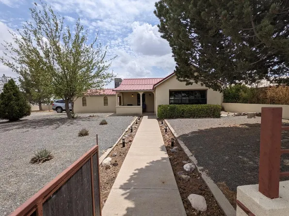 1103 W San Antonio St, Marfa, TX 79843