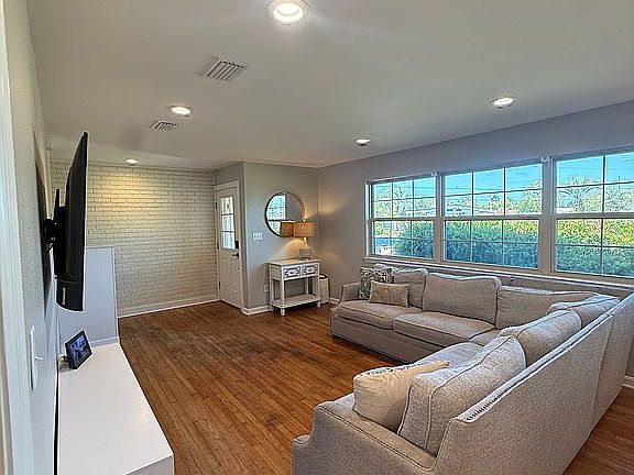 3rd image of 2508 Clemson Dr
