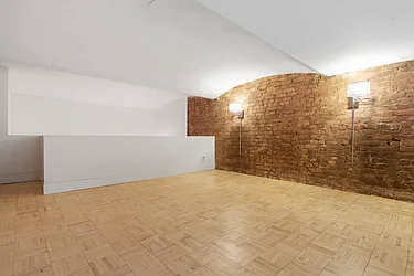 Rented by AVENUE 8 INC