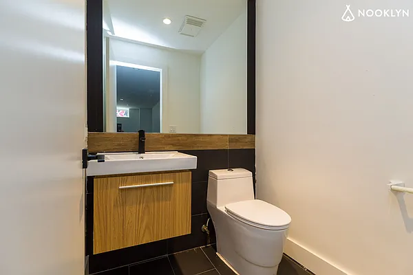 Rented by Nooklyn NYC LLC | media 115