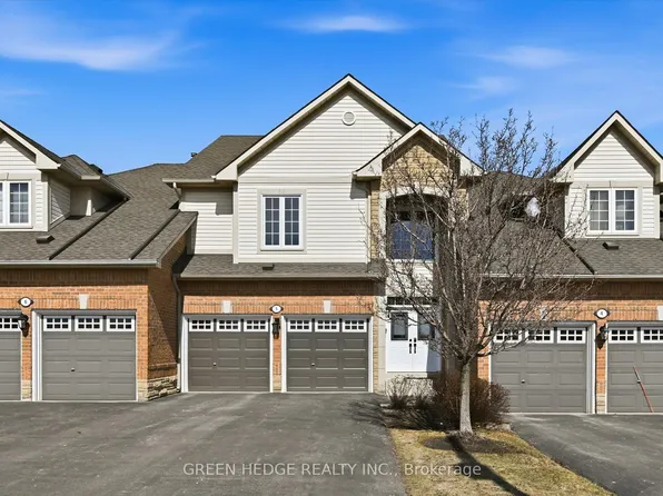 4360 Millcroft Park Dr #5, Burlington, ON L7M 4T7