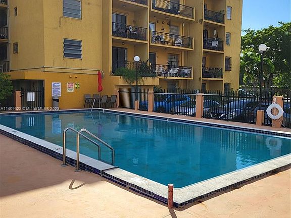 2nd image of 1215 SW 32nd Ave APT 101A