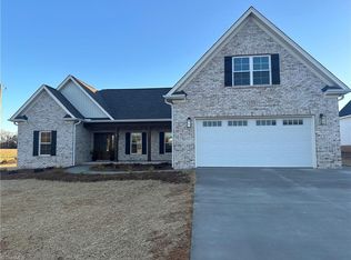 107 Old Dutch Rd, Advance, NC 27006