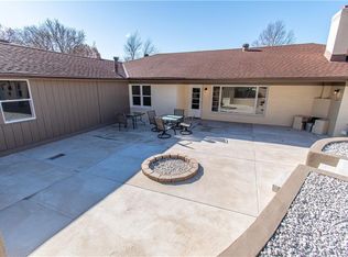 638 E Red Rd, Independence, MO 64055