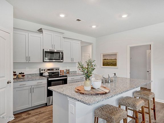 6th image of this home