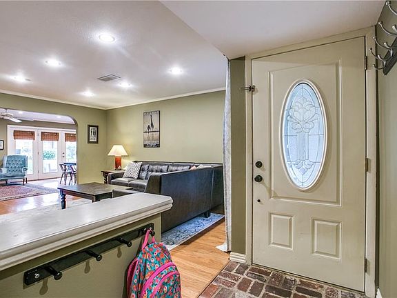 5th image of 1311 Cloverdale Dr