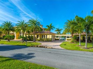 624 Oleander Dr, Hallandale Beach, FL 33009