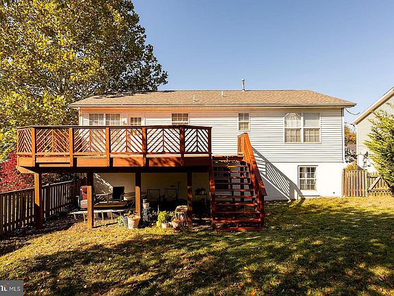 5th image of 114 Rebecca Dr