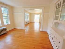 20 Carver Rd, Watertown, MA
