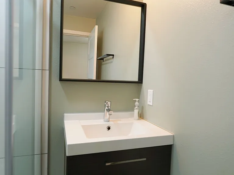 5234 15th Ave NE #202 — Photo 48