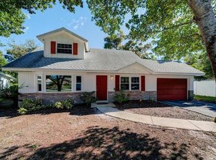 8211 128th St, Seminole, FL 33776