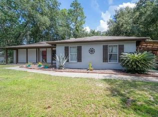28439 Deedra Dr, Zephyrhills, FL 33544