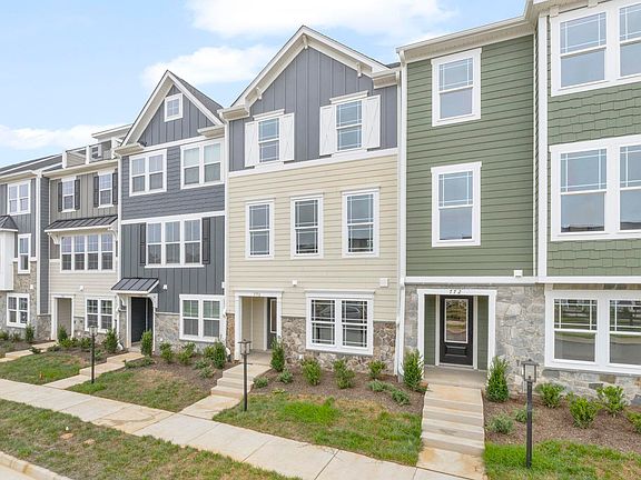 4th image of 770 Park Ridge Dr