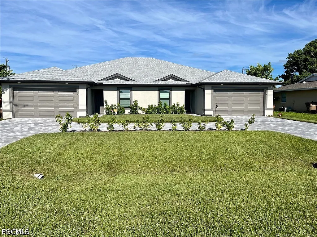 3 bed, 2.0 bath, 1426 sqft, $2,200 — Photo 1