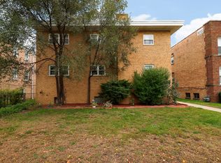 8955 Bronx Ave #2E, Skokie, IL 60077