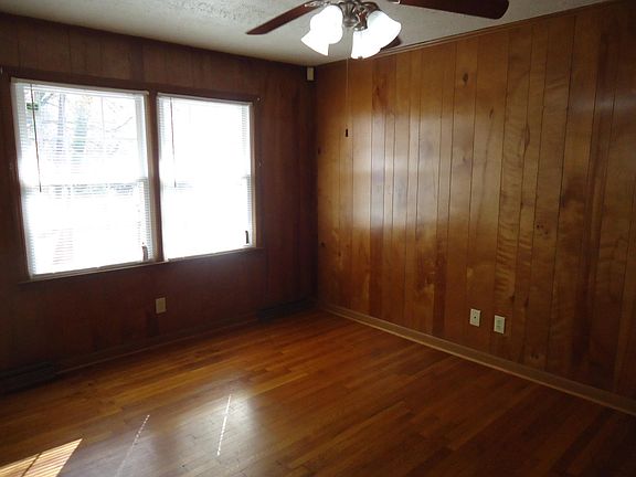 3rd image of 2417A Wendy Ln