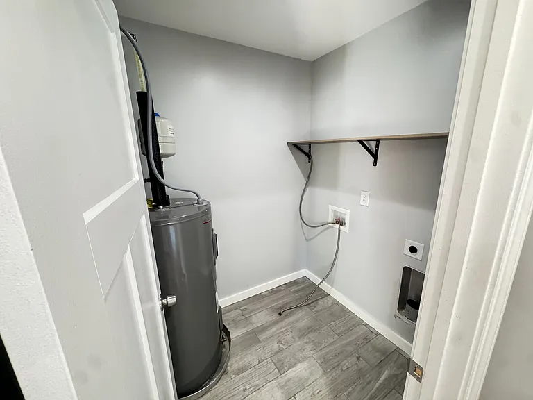 48 Charterhouse Ave #1 — Photo 5