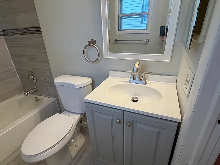 392 Madison Ave — Photo 6