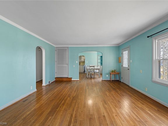 5th image of 3616 Everett Dr
