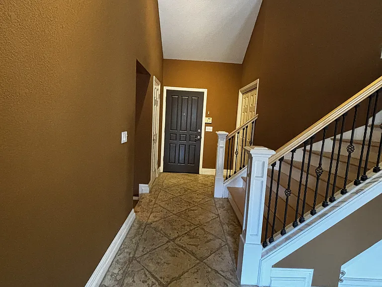 961 E Richmond Ave — Photo 8
