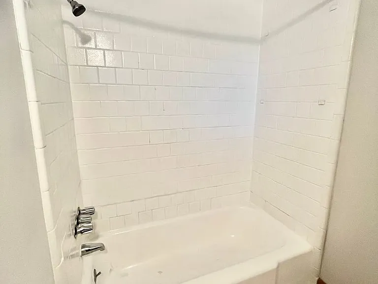 3304 Red River St — Photo 46