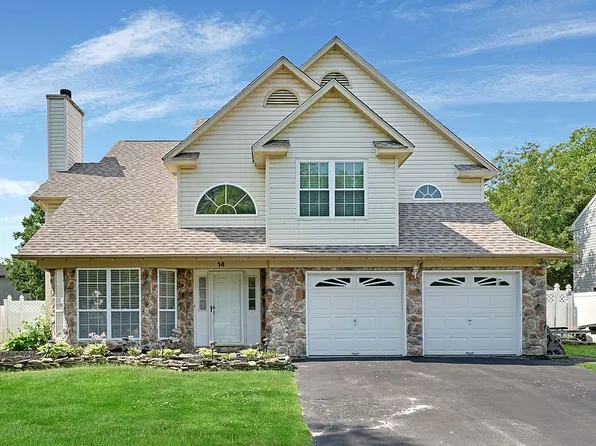 14 Cornwallis Rd, Toms River, NJ 08755
