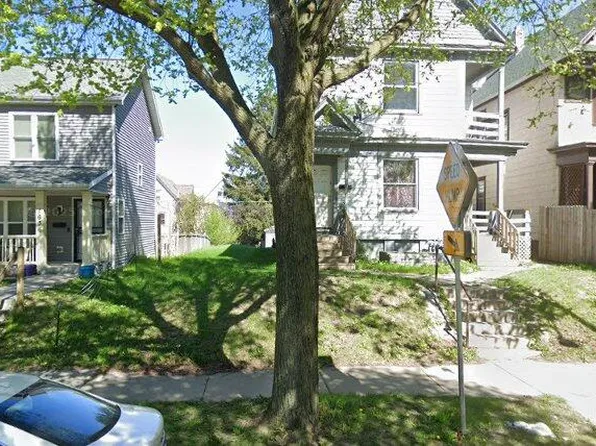 1632 N 34th St #1, Milwaukee, WI 53208