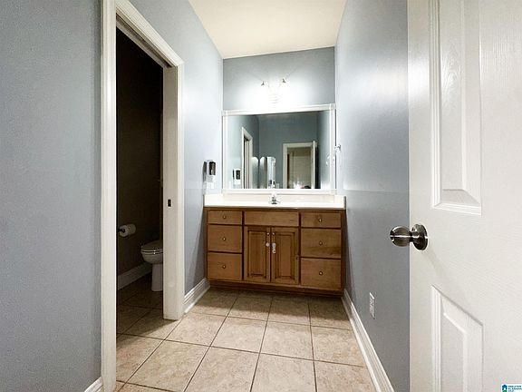 3rd image of 140 Little Doe Ln