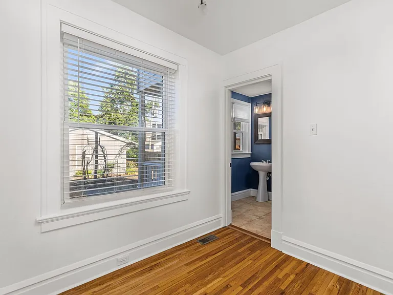 3124 Gurney Ave — Photo 13
